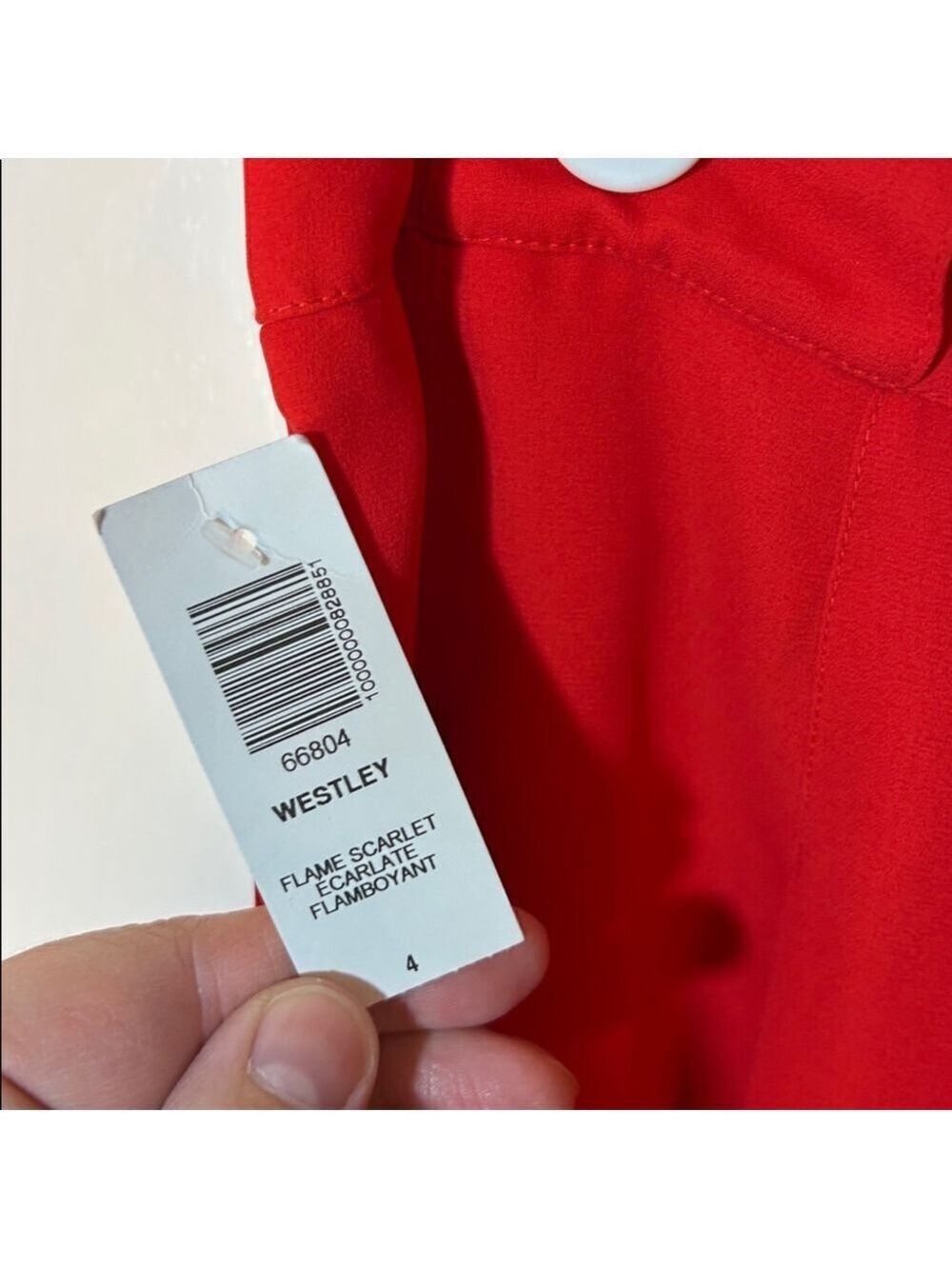 Aritzia Sunday Best Westley flame scarlet red shorts missing belt size 4 - Picture 3 of 9